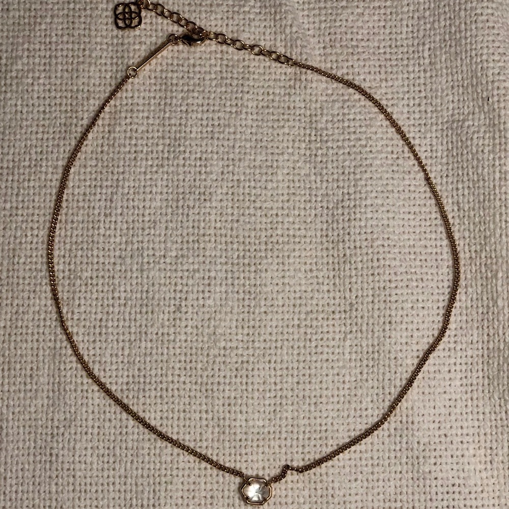 Kendra Scott necklace
